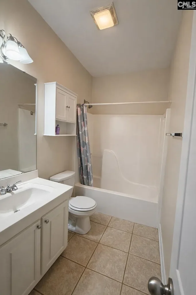 204 Hope Rd preview photo 5