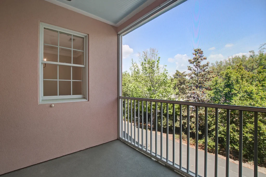 656 Coleman Blvd preview photo 5